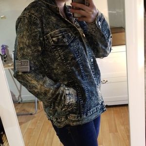 Jean Jacket Size L never worn